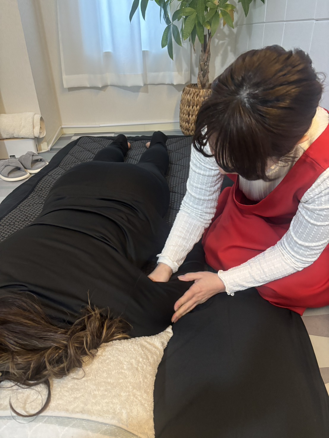 リンパマッサージ 施術中